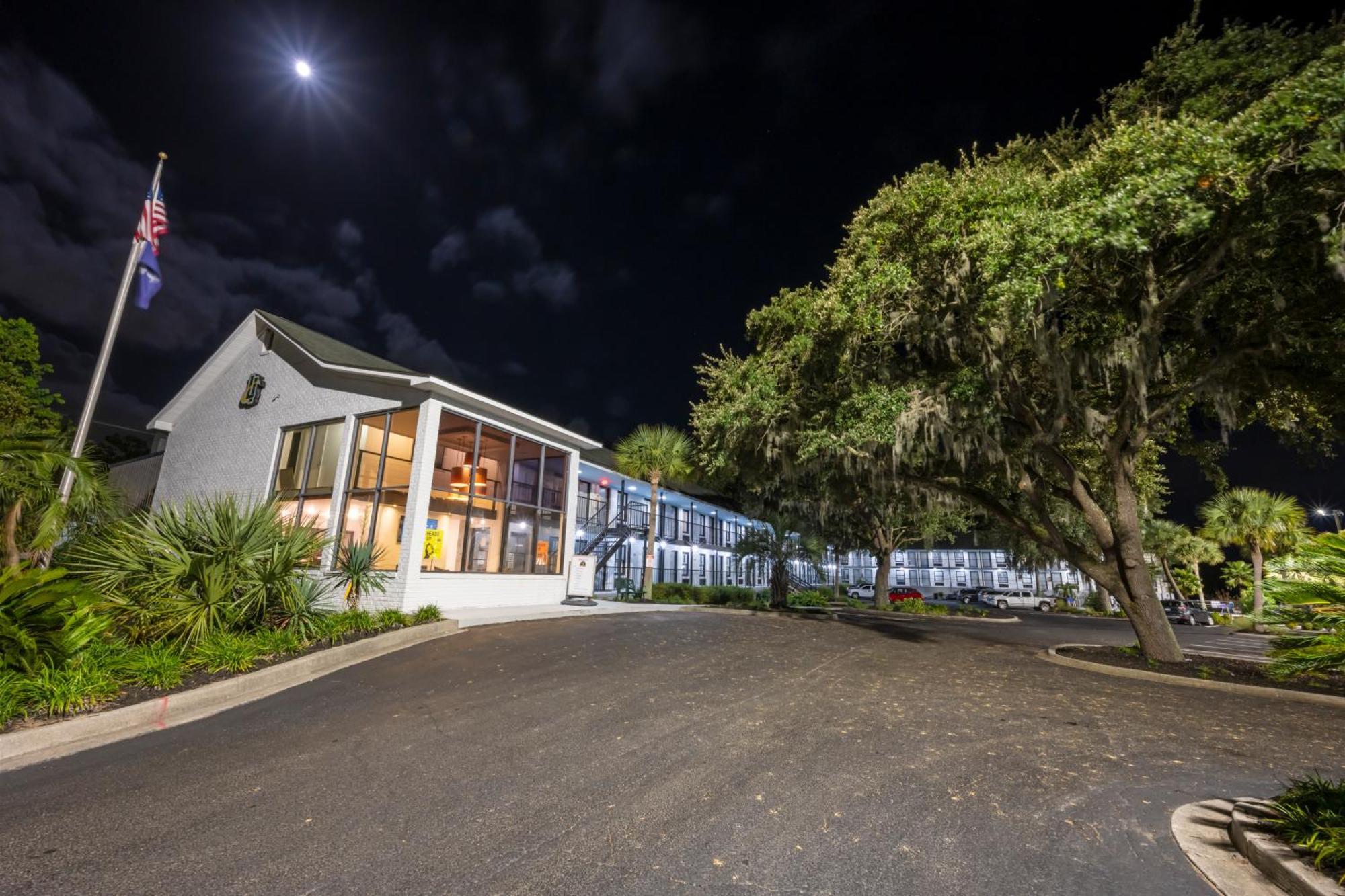 Charleston Creekside Inn Bagian luar foto