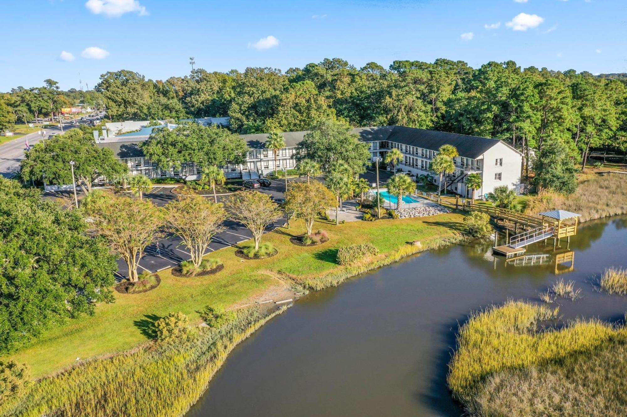 Charleston Creekside Inn Bagian luar foto