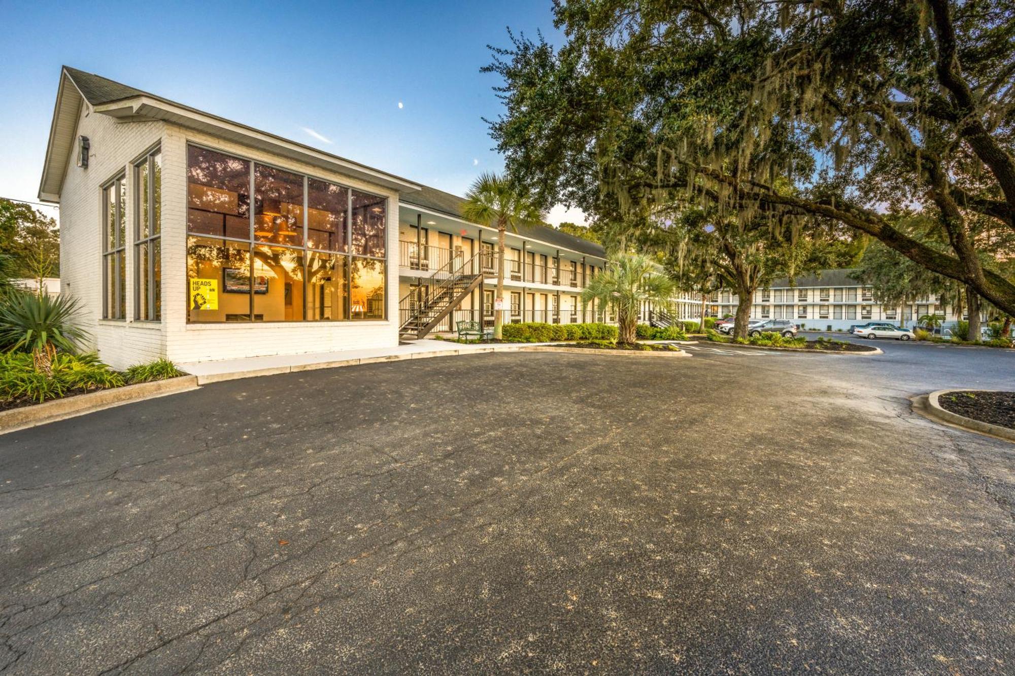 Charleston Creekside Inn Bagian luar foto