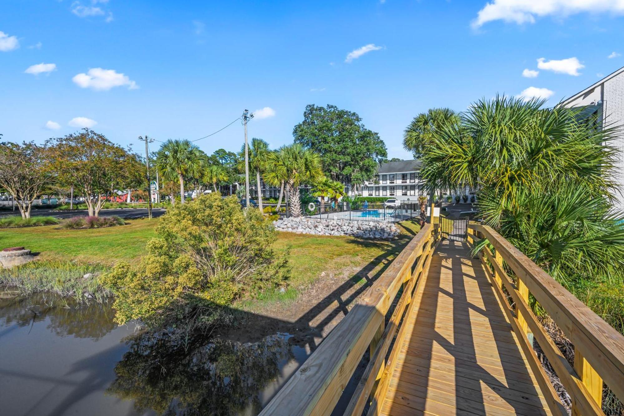 Charleston Creekside Inn Bagian luar foto